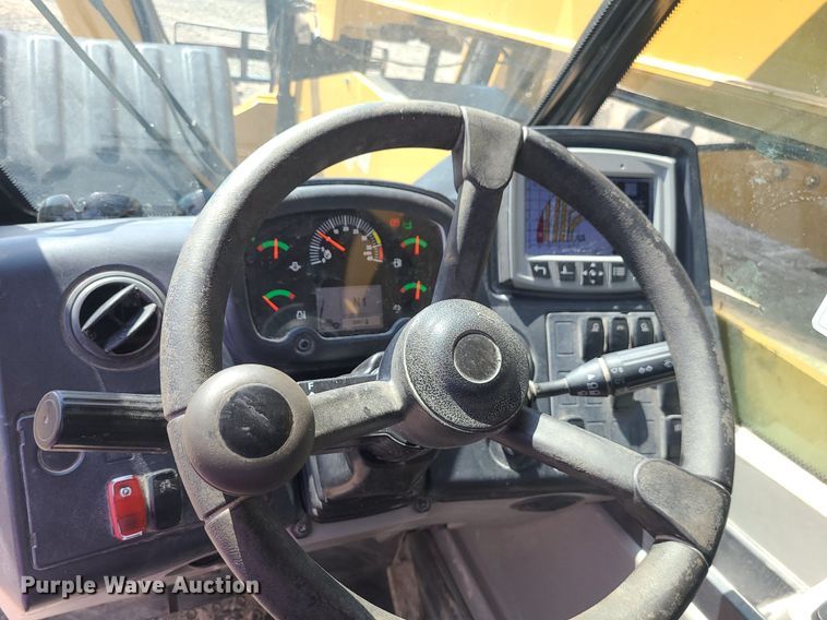 image for item JC9991 2018 Caterpillar TL1255D  telehandler