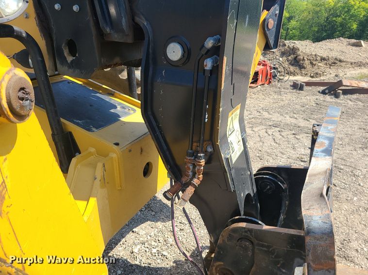 image for item JC9991 2018 Caterpillar TL1255D  telehandler