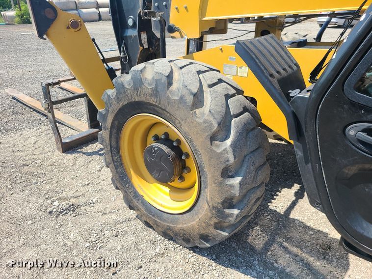 image for item JC9991 2018 Caterpillar TL1255D  telehandler