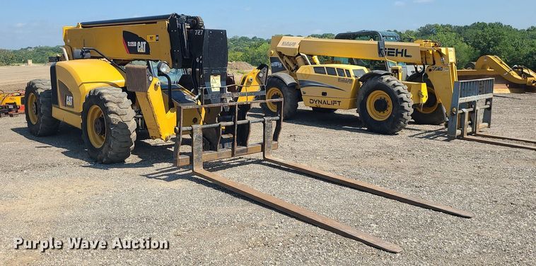 image for item JC9993 2017 Caterpillar TL1255D  telehandler