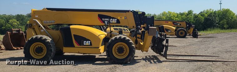 image for item JC9993 2017 Caterpillar TL1255D  telehandler