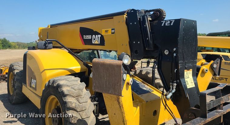image for item JC9993 2017 Caterpillar TL1255D  telehandler