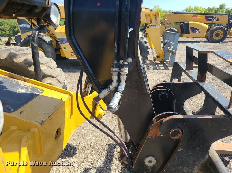 image for item JC9993 2017 Caterpillar TL1255D  telehandler