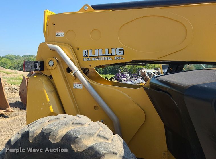 image for item JC9993 2017 Caterpillar TL1255D  telehandler