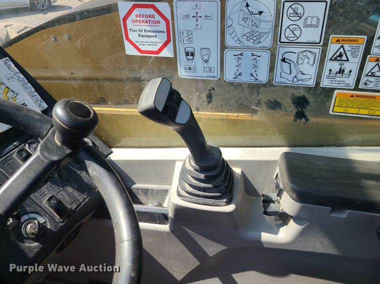 image for item JC9993 2017 Caterpillar TL1255D  telehandler