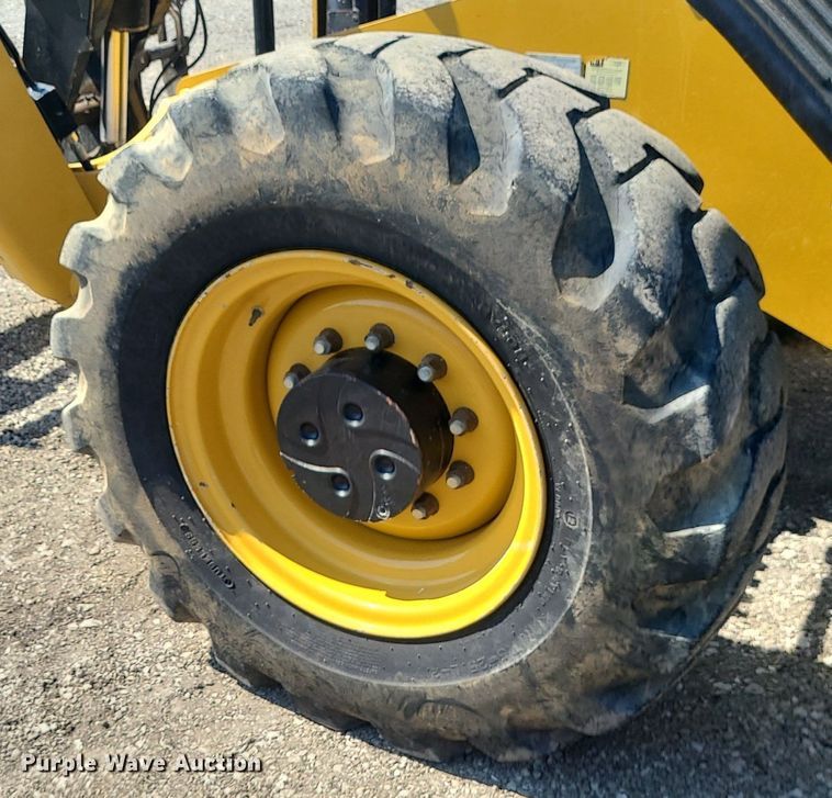 image for item JC9993 2017 Caterpillar TL1255D  telehandler