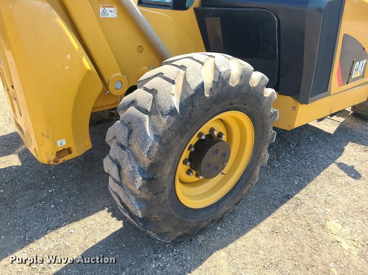 image for item JC9993 2017 Caterpillar TL1255D  telehandler