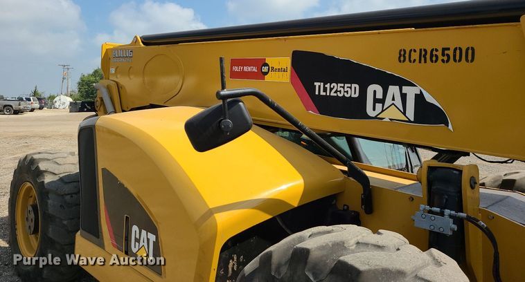 image for item JC9994 2017 Caterpillar TL1255D  telehandler