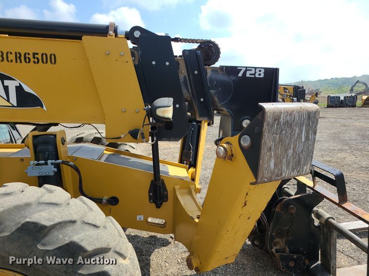 image for item JC9994 2017 Caterpillar TL1255D  telehandler