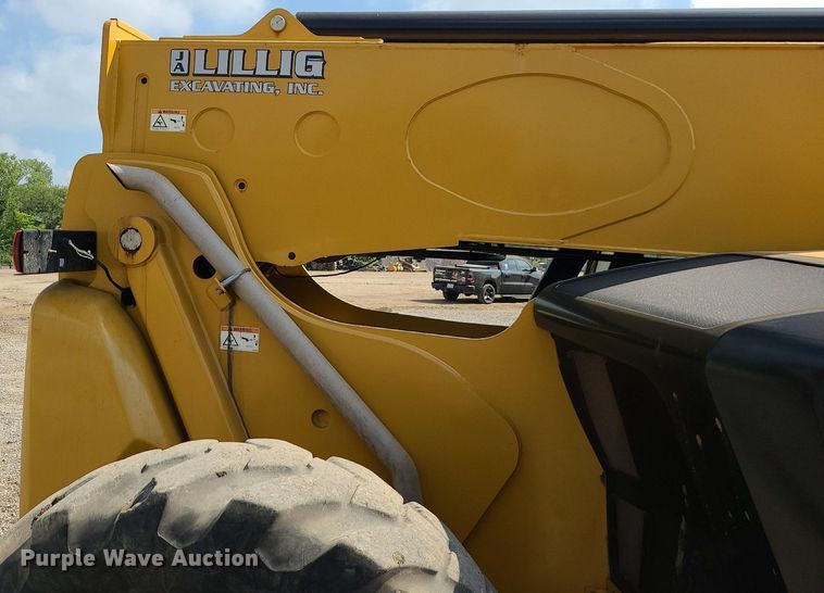 image for item JC9994 2017 Caterpillar TL1255D  telehandler