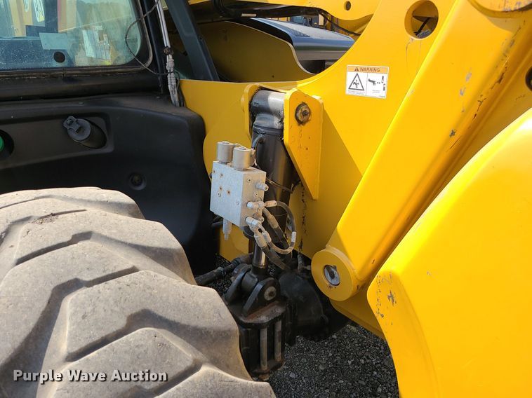 image for item JC9994 2017 Caterpillar TL1255D  telehandler