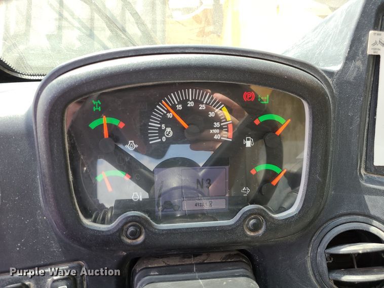 image for item JC9994 2017 Caterpillar TL1255D  telehandler