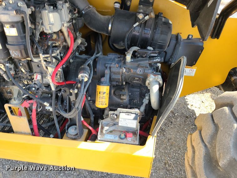 image for item JC9994 2017 Caterpillar TL1255D  telehandler