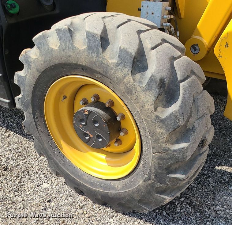 image for item JC9994 2017 Caterpillar TL1255D  telehandler