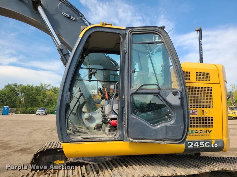 image for item JC9999 2017 John Deere 245G LC  excavator