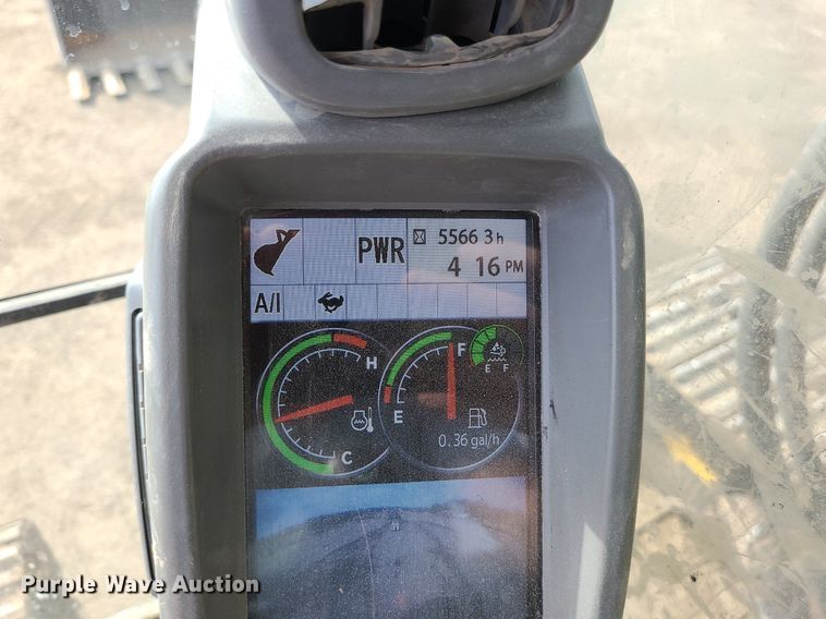 image for item JC9999 2017 John Deere 245G LC  excavator