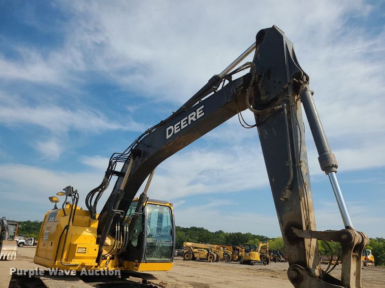 image for item JC9999 2017 John Deere 245G LC  excavator