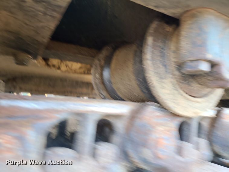 image for item JC9999 2017 John Deere 245G LC  excavator