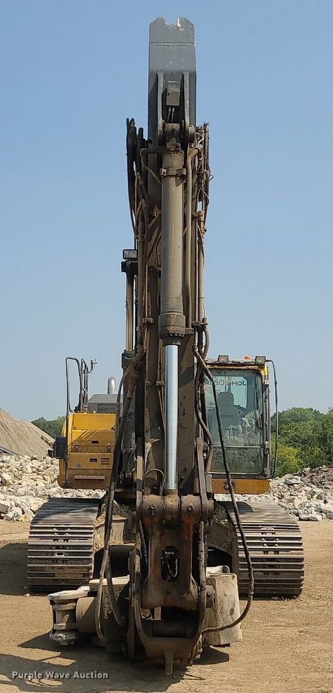 image for item JD9000 2015 John Deere 350G LC  excavator