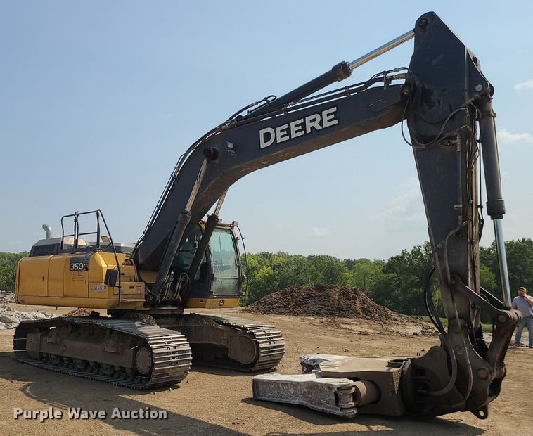 image for item JD9000 2015 John Deere 350G LC  excavator