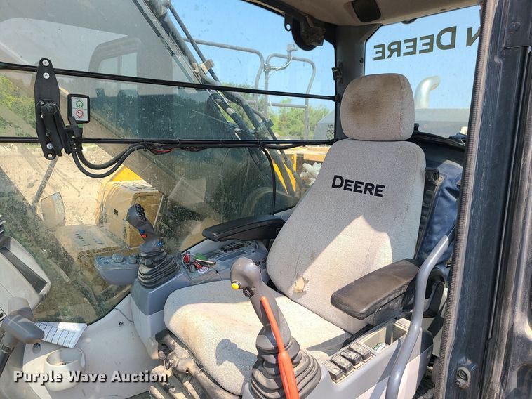 image for item JD9000 2015 John Deere 350G LC  excavator