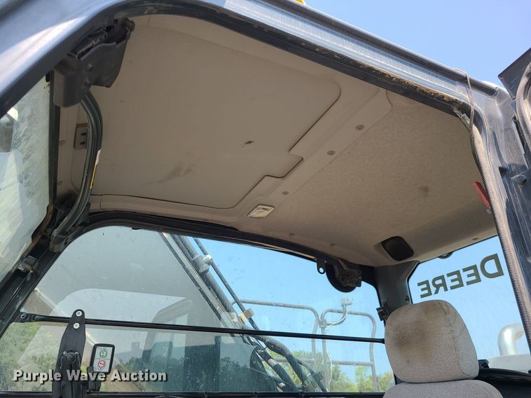 image for item JD9000 2015 John Deere 350G LC  excavator