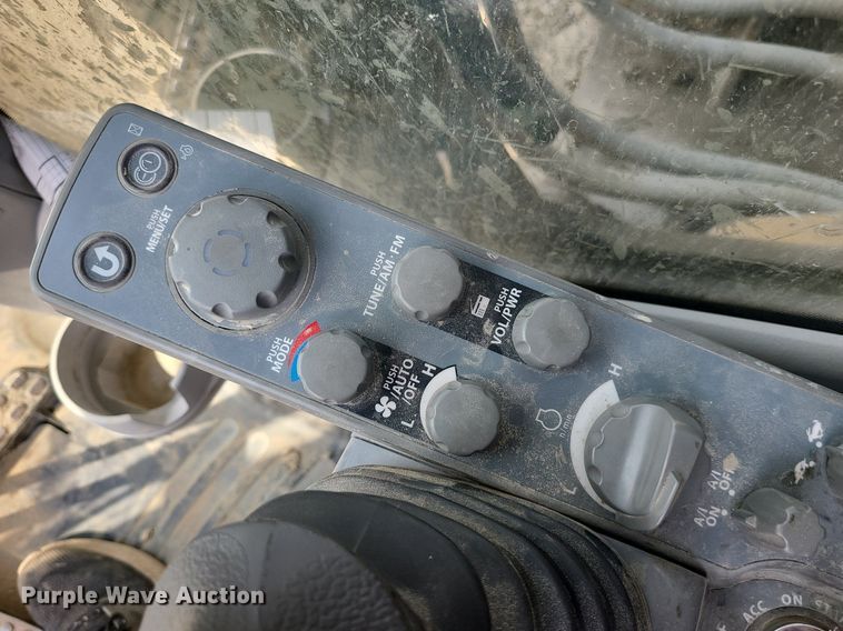 image for item JD9000 2015 John Deere 350G LC  excavator