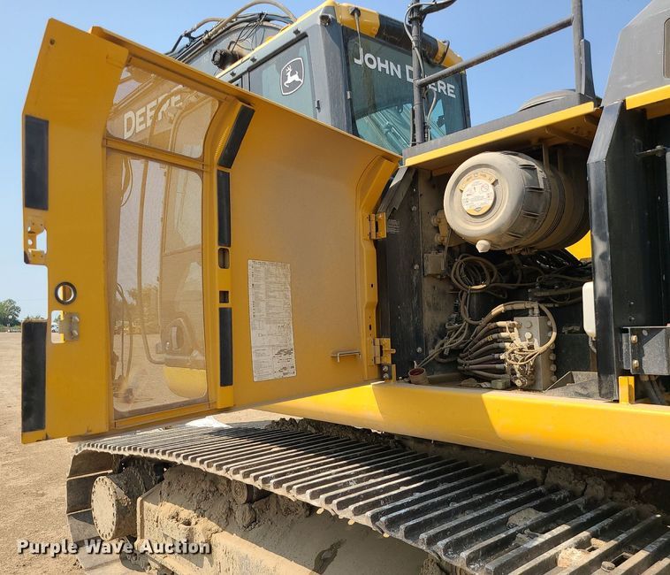 image for item JD9000 2015 John Deere 350G LC  excavator