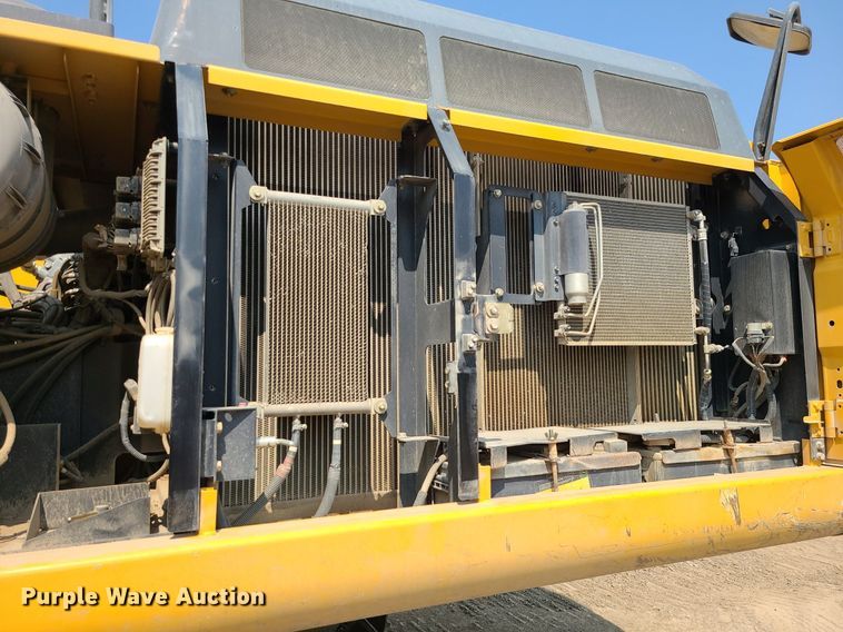 image for item JD9000 2015 John Deere 350G LC  excavator