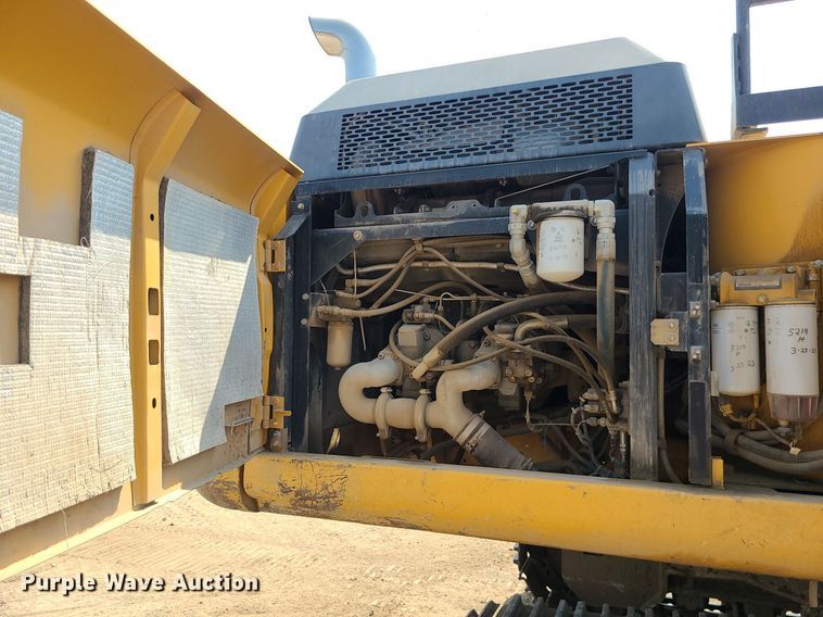 image for item JD9000 2015 John Deere 350G LC  excavator