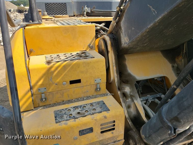 image for item JD9000 2015 John Deere 350G LC  excavator