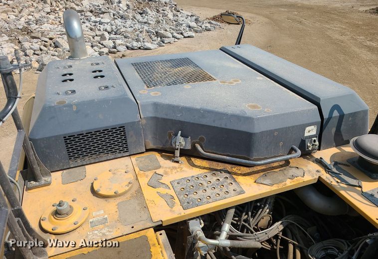 image for item JD9000 2015 John Deere 350G LC  excavator