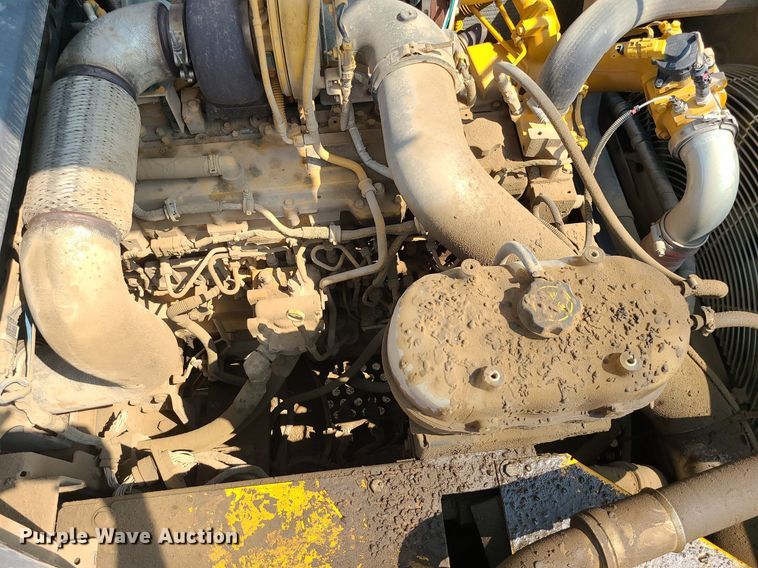 image for item JD9000 2015 John Deere 350G LC  excavator