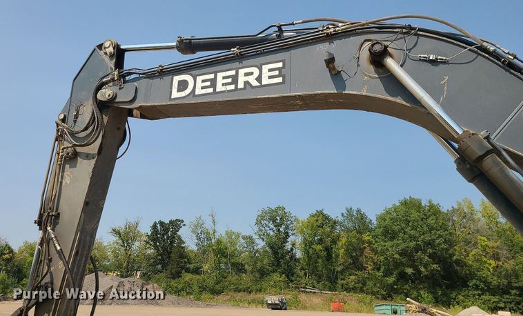 image for item JD9000 2015 John Deere 350G LC  excavator