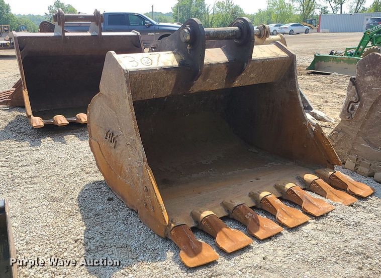 image for item JD9000 2015 John Deere 350G LC  excavator