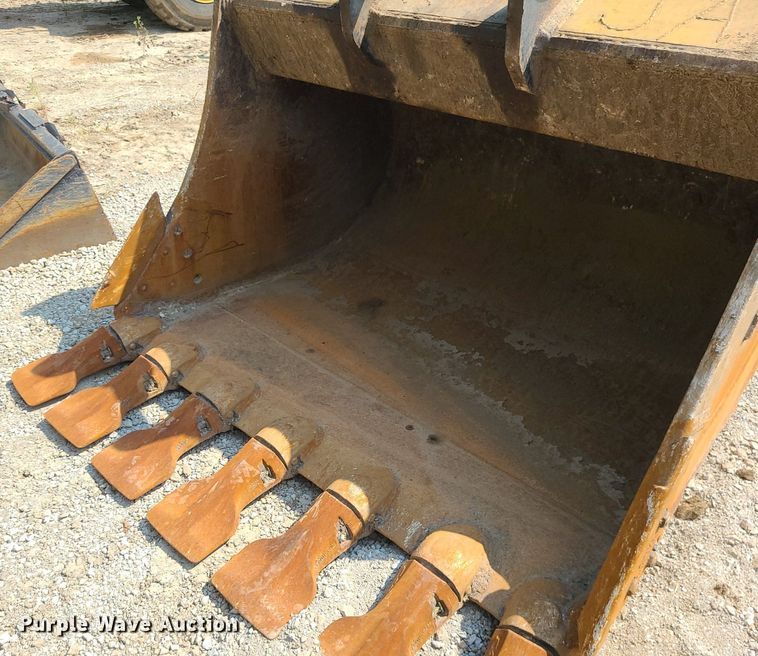 image for item JD9000 2015 John Deere 350G LC  excavator