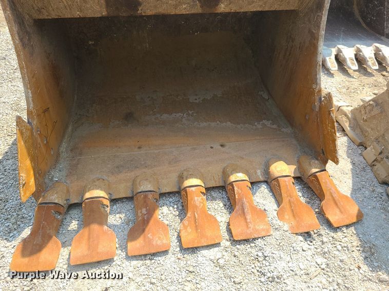 image for item JD9000 2015 John Deere 350G LC  excavator