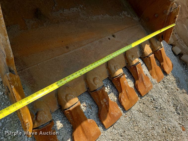 image for item JD9000 2015 John Deere 350G LC  excavator