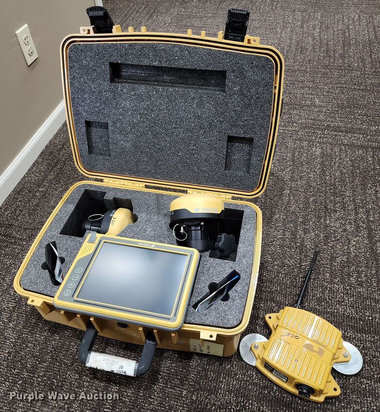 image for item JD9000 2015 John Deere 350G LC  excavator