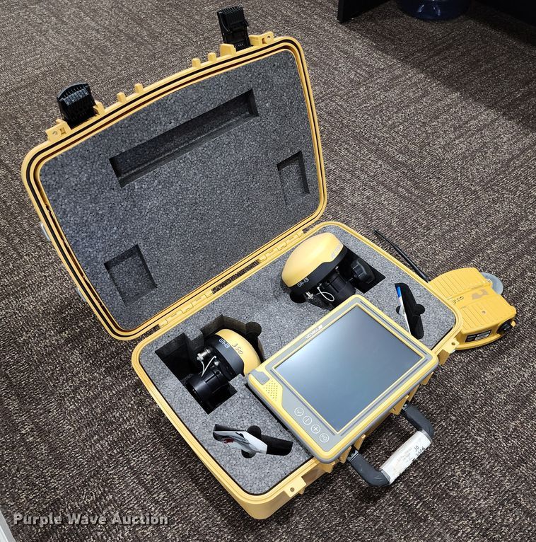 image for item JD9000 2015 John Deere 350G LC  excavator