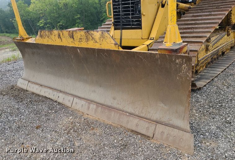 image for item JD9001 2010 Caterpillar D6N LGP  dozer