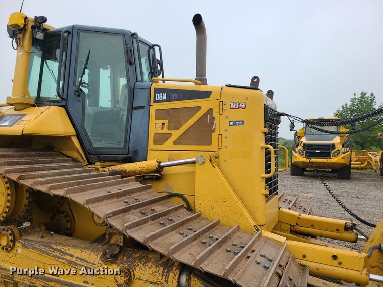 image for item JD9001 2010 Caterpillar D6N LGP  dozer