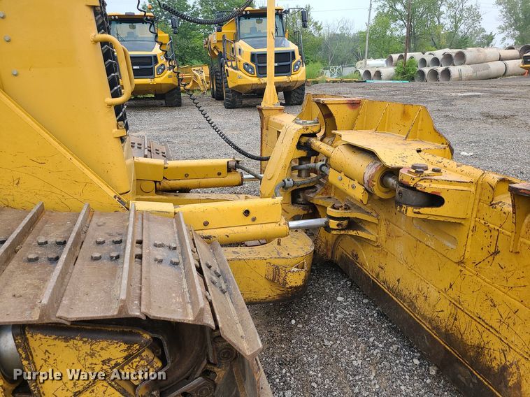 image for item JD9001 2010 Caterpillar D6N LGP  dozer