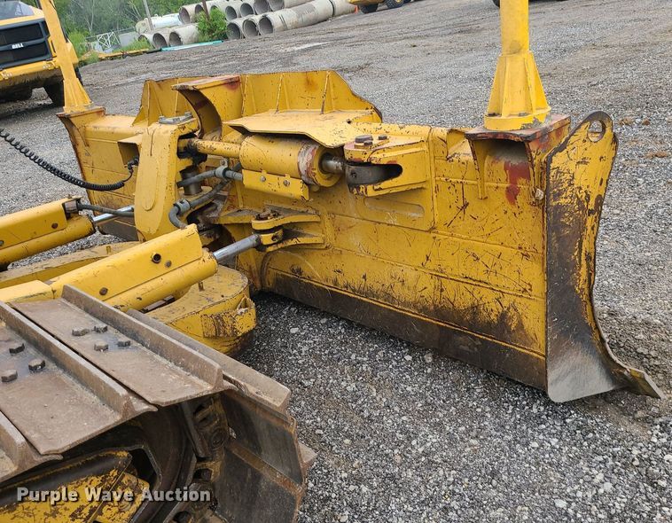 image for item JD9001 2010 Caterpillar D6N LGP  dozer