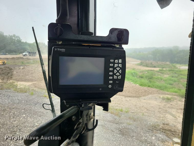 image for item JD9001 2010 Caterpillar D6N LGP  dozer