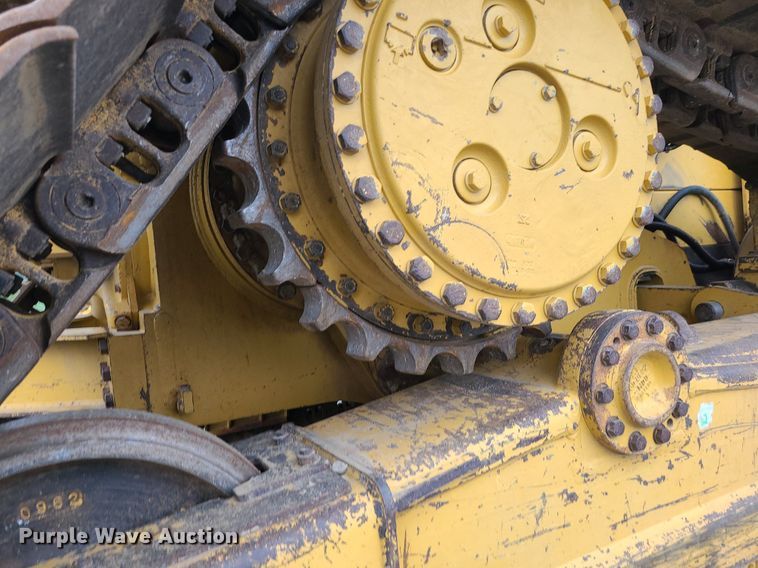 image for item JD9001 2010 Caterpillar D6N LGP  dozer