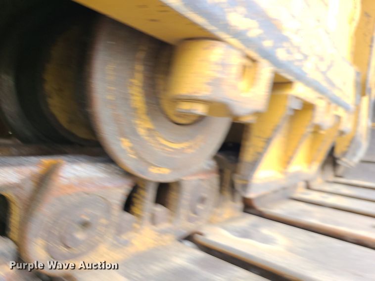 image for item JD9001 2010 Caterpillar D6N LGP  dozer