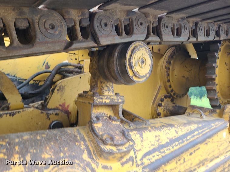image for item JD9001 2010 Caterpillar D6N LGP  dozer