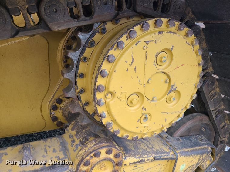 image for item JD9001 2010 Caterpillar D6N LGP  dozer