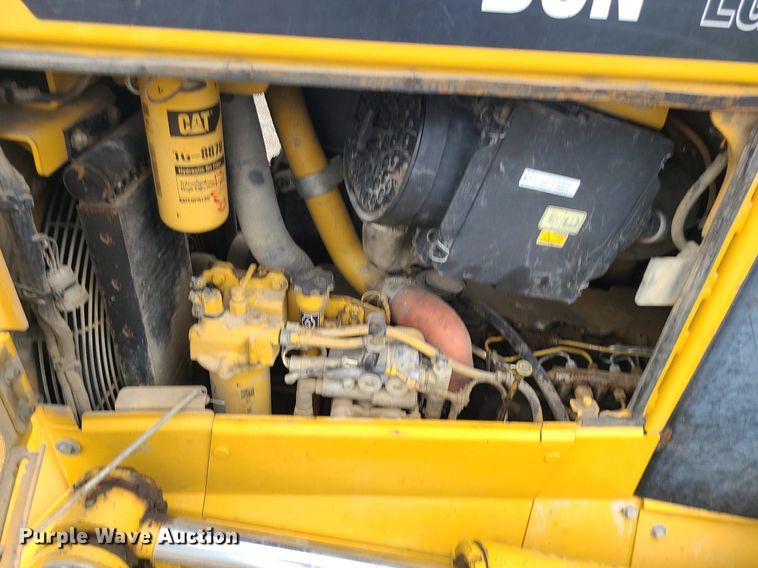 image for item JD9001 2010 Caterpillar D6N LGP  dozer